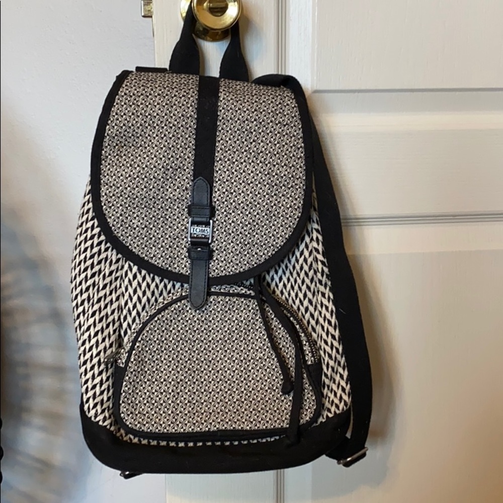 toms backpack